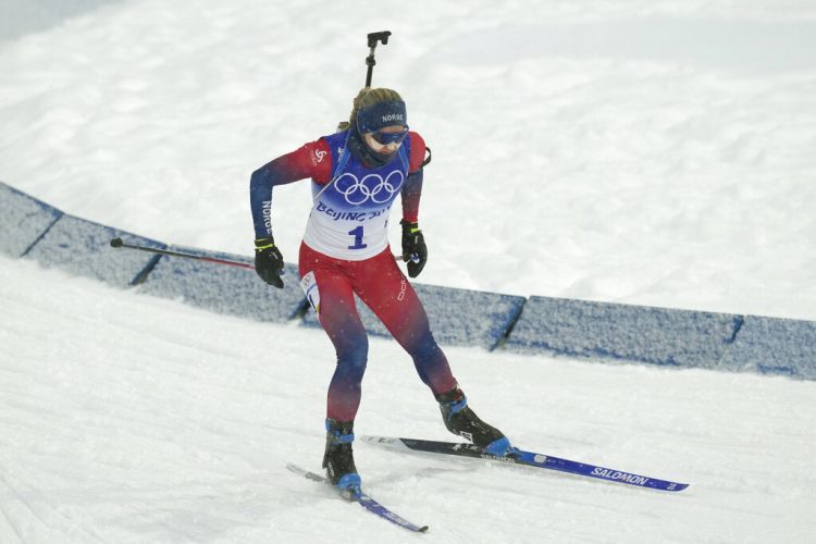 Roeiseland, Fillon Maillet win Olympic gold in pursuit races